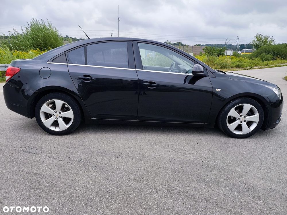 Chevrolet Cruze 1.8 LT+ - 6