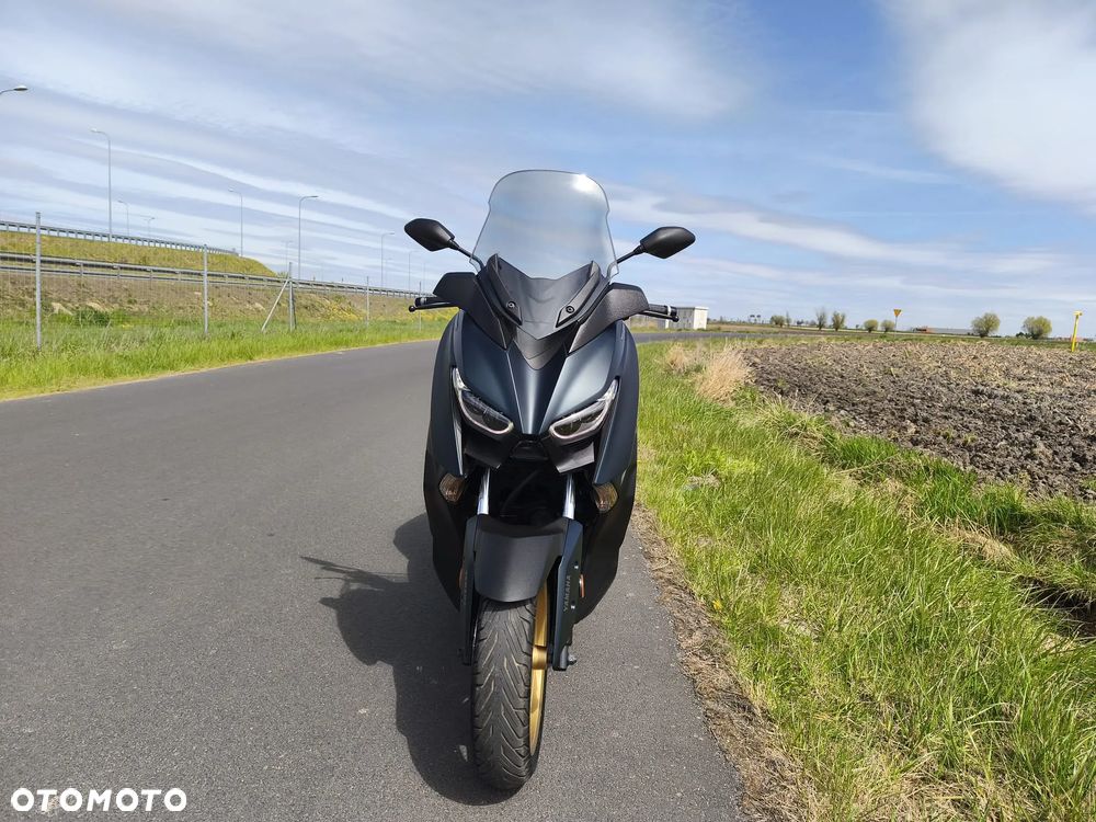 Yamaha X-max - 10