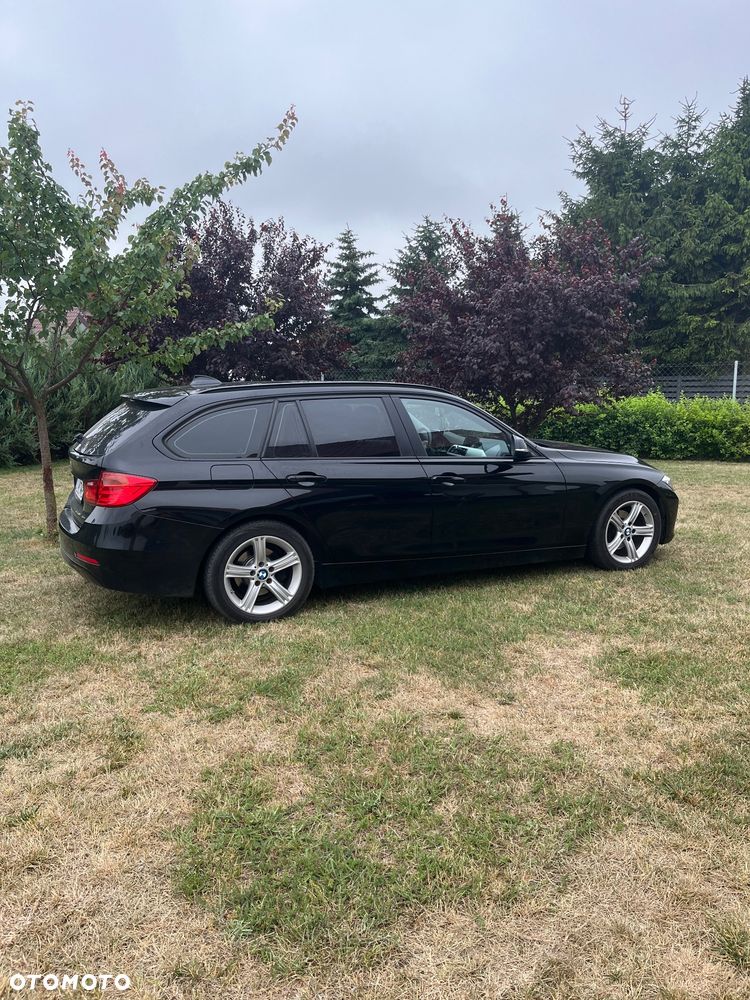 BMW Seria 3 318d DPF - 12