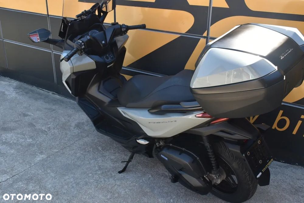 Honda NSS - 9