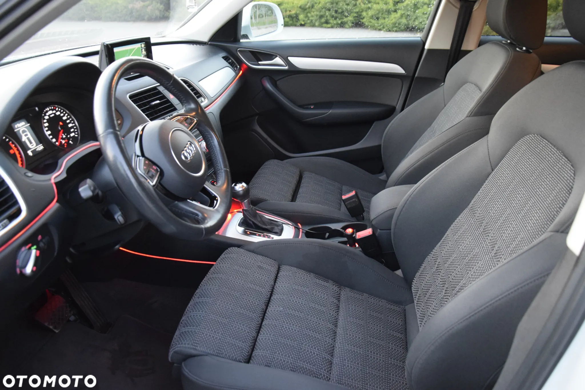 Audi Q3 2.0 TDI S tronic - 13