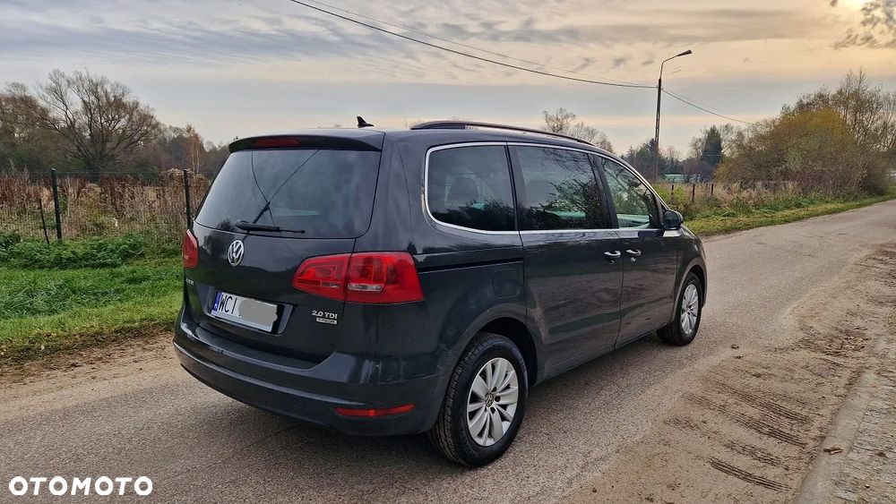 Volkswagen Sharan 2.0 TDI Trendline DSG - 20