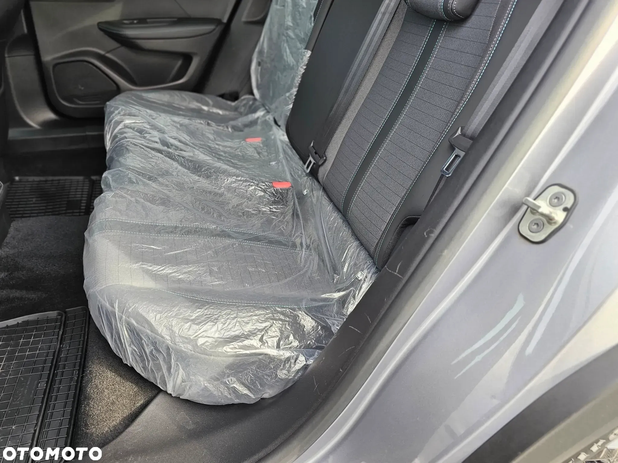 Peugeot 2008 e-2008 Allure Pack - 26