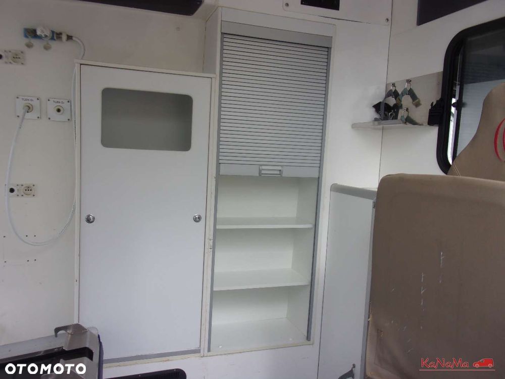 Mercedes-Benz Sprinter - 20