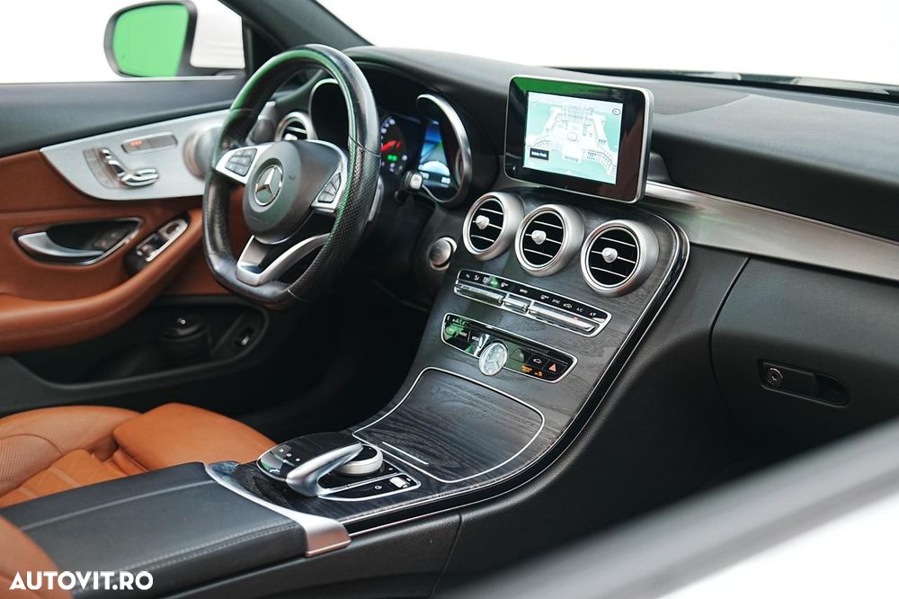 Mercedes-Benz C - 19