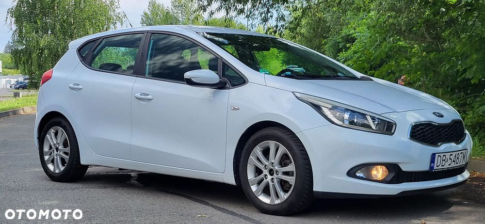 Kia Ceed 1.6 GDI Fifa World Cup Edition - 3