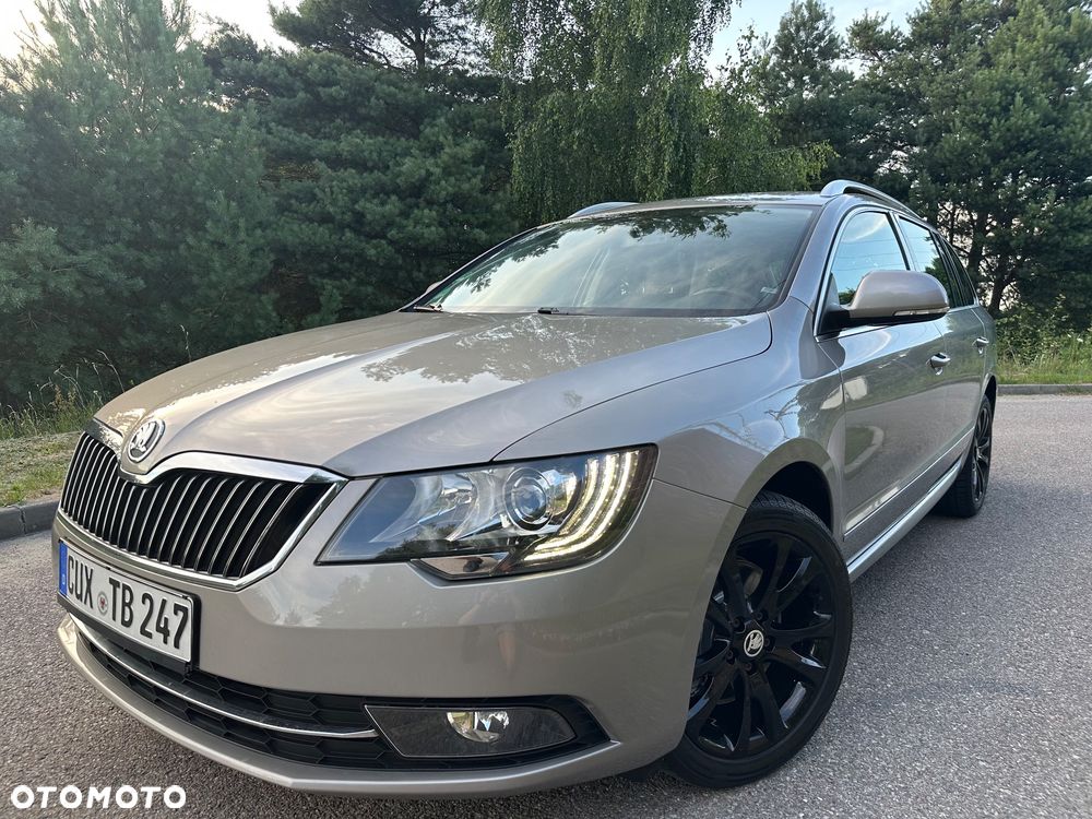 Skoda Superb 2.0 TSI DSG Exclusive - 2