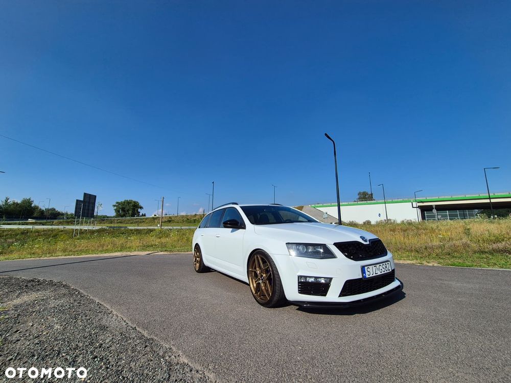 Skoda Octavia 2.0 TDI 4x4 RS DSG - 3