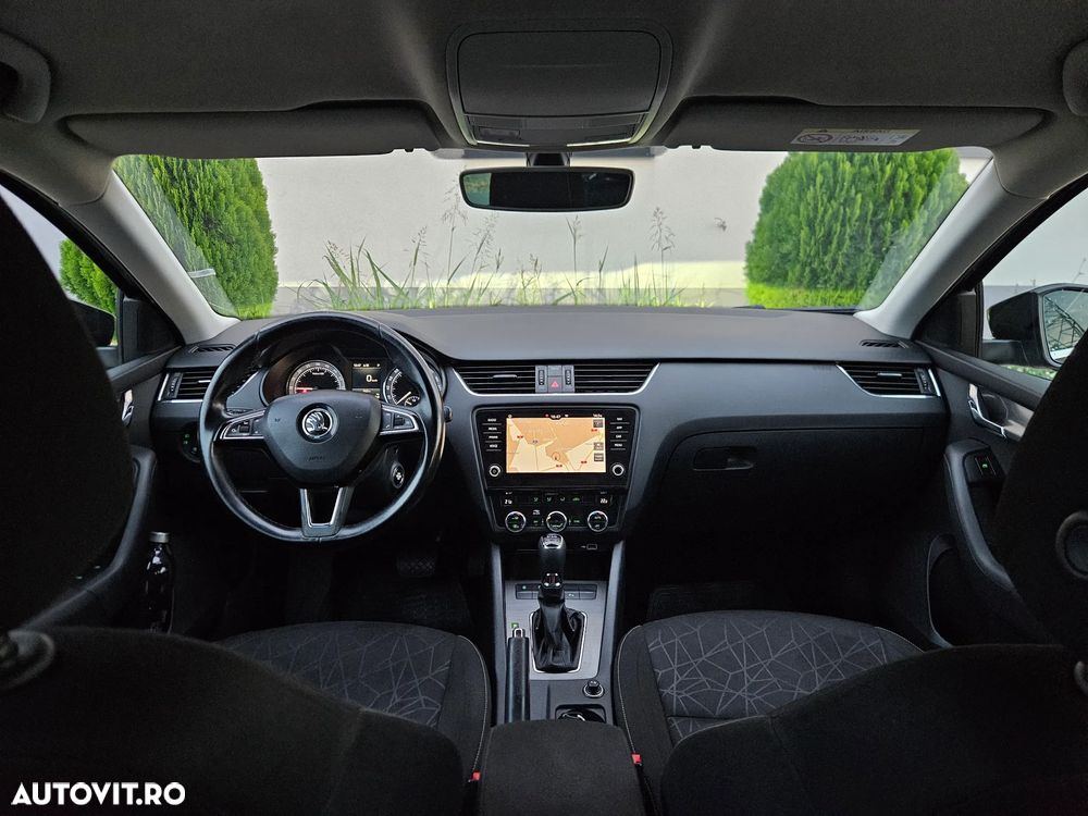 Skoda Octavia ver-2-0-tdi-dsg-clever - 6