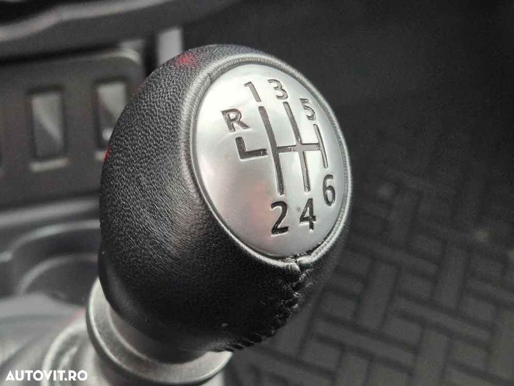 Dacia Duster 1.5 dCi 4x2 Prestige - 18