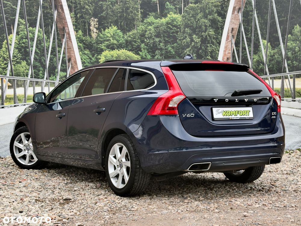Volvo V60 D5 AWD Geartronic - 16