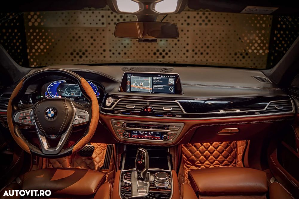 BMW Seria 7 740i - 23