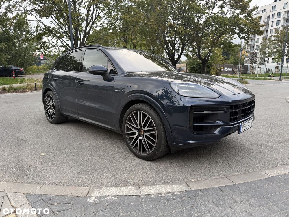Porsche Cayenne - 4