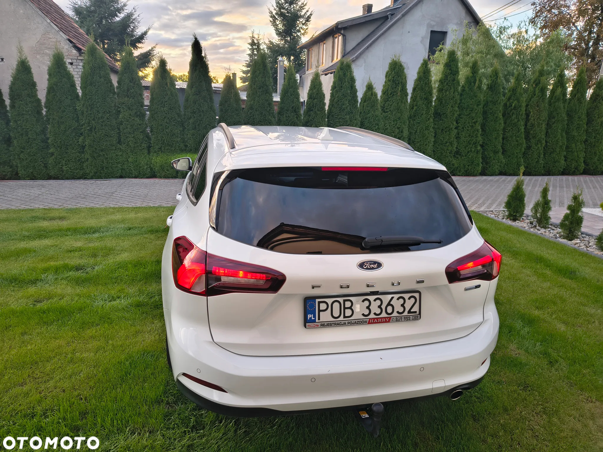 Ford Focus 1.0 EcoBoost Hybrid ACTIVE - 12