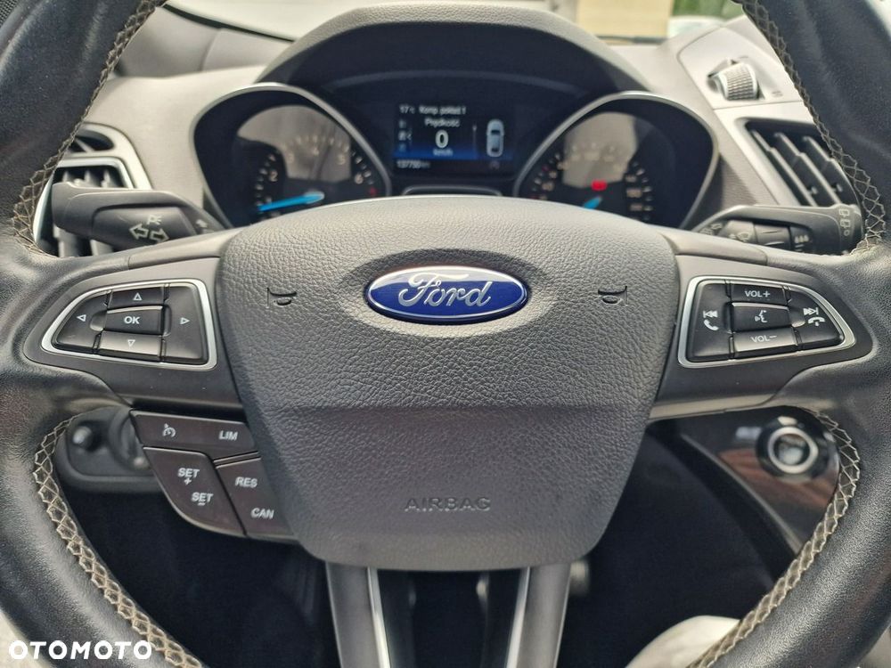 Ford Kuga 1.5 EcoBoost 2x4 ST-Line - 36