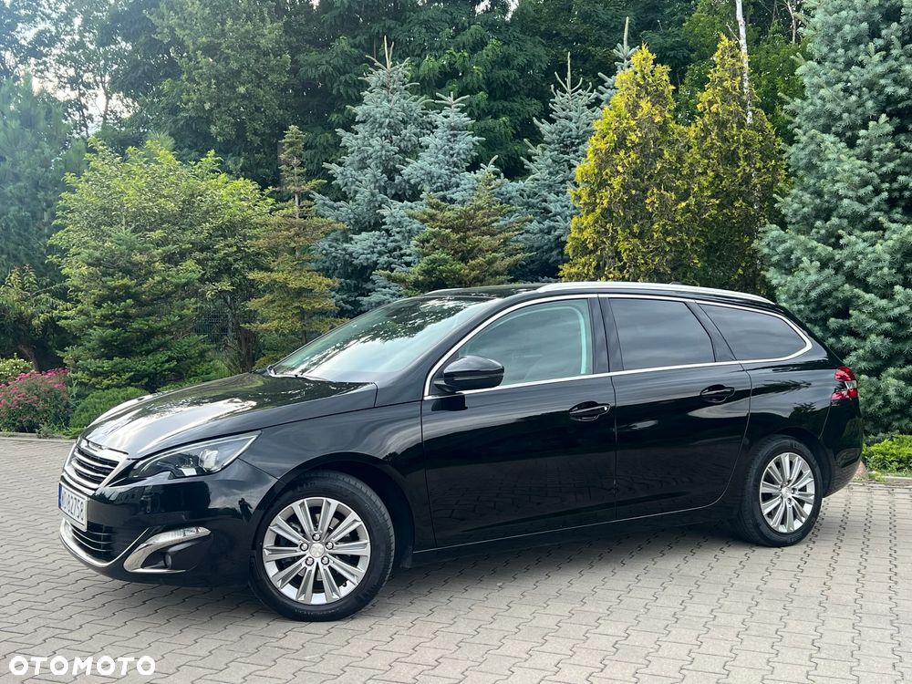 Peugeot 308 SW 1.2 PureTech Allure S&S - 29