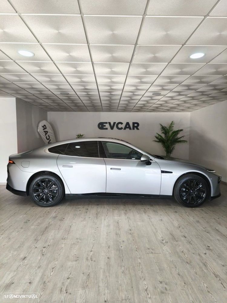 Xpeng P7i 86.2 kWh Long Range - 9