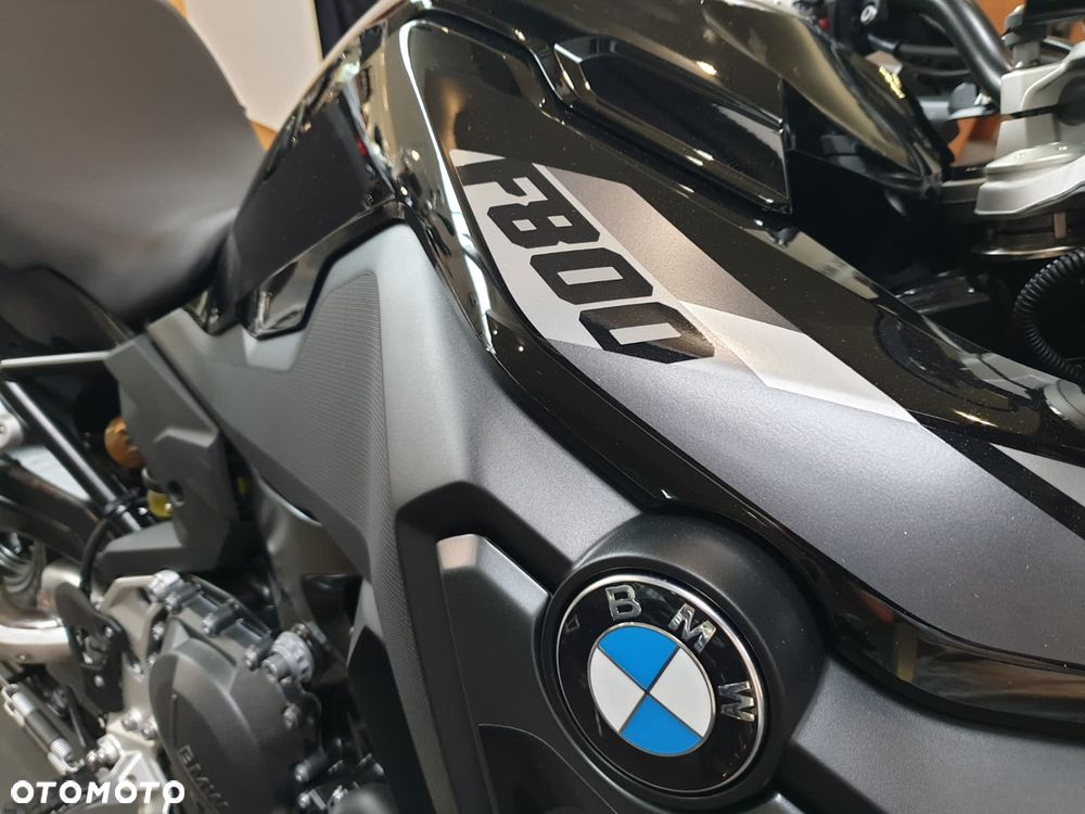 BMW F - 9