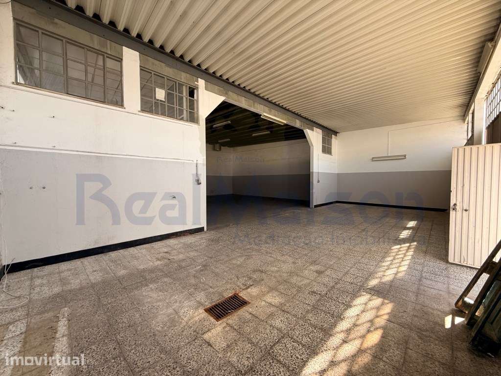Arrenda-se Armazém no Alcolombal - Grande imagem: 2/10