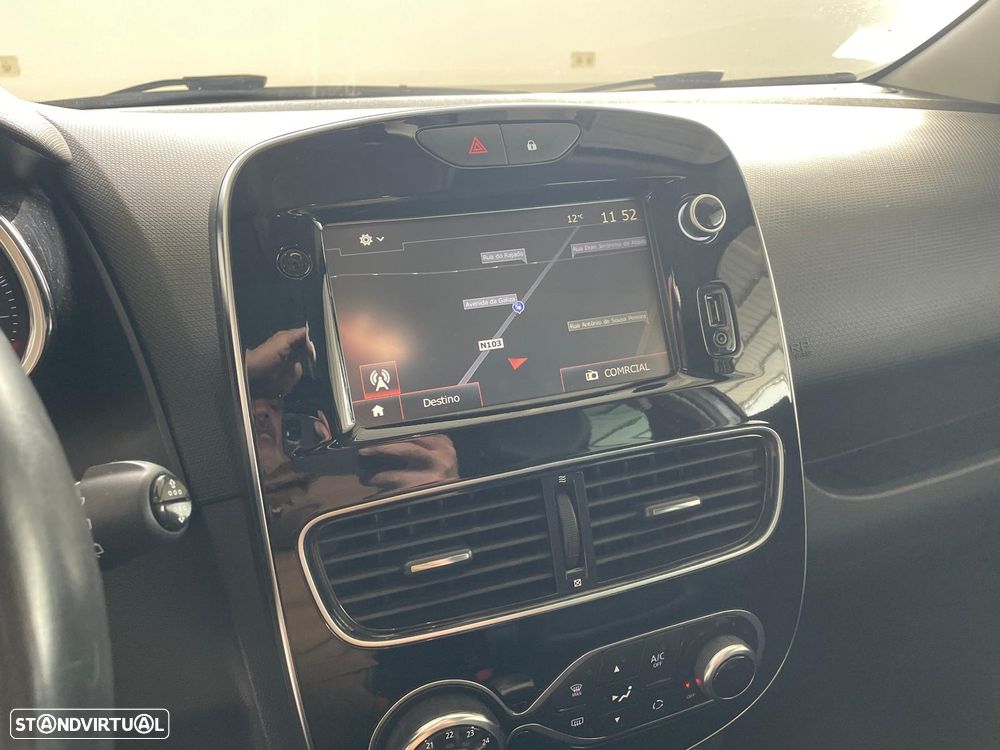 Renault Clio 1.2 TCe Initiale Paris EDC - 12