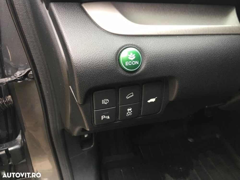 Honda CR-V 2.2 A/T Executive HDD Navi - 22