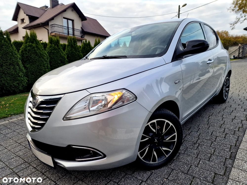 Lancia Ypsilon 2014 photo 3