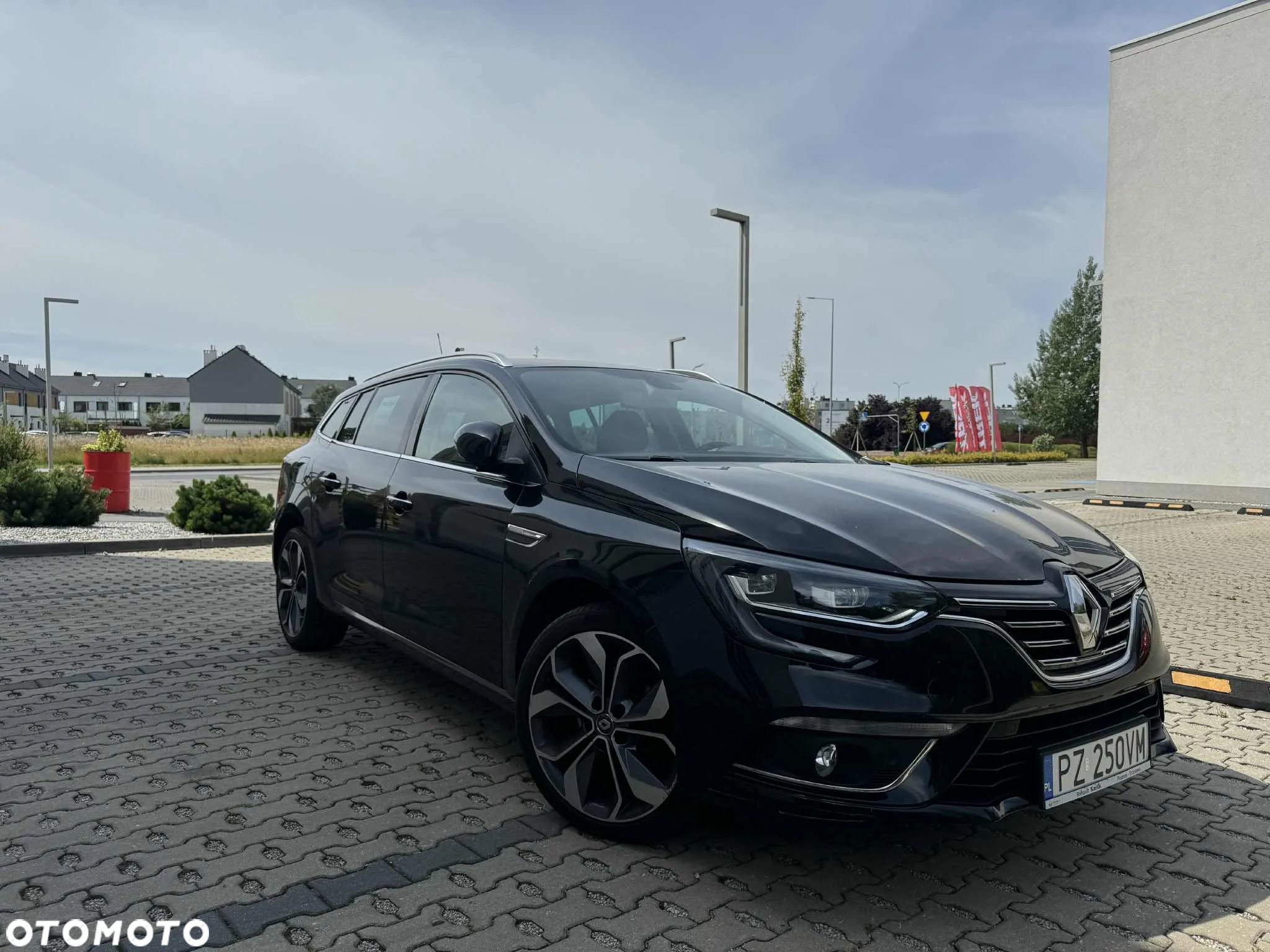 Renault Megane 1.3 TCe FAP Intens - 1