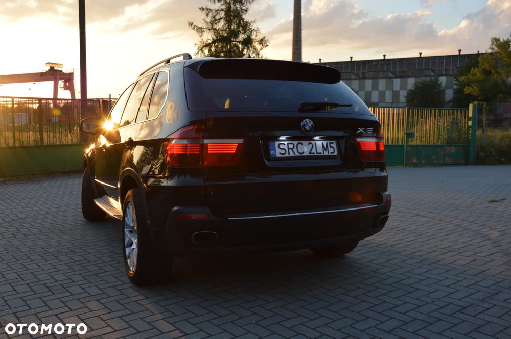 BMW X5 4.8i xDrive - 4