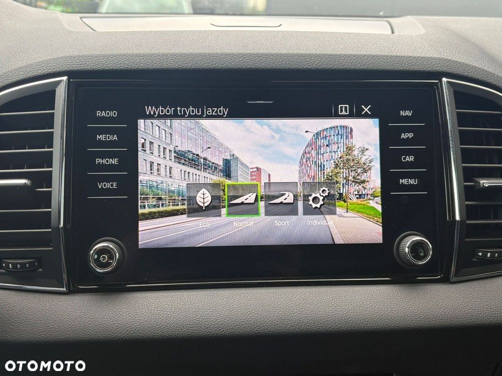 Skoda Karoq 1.5 TSI ACT Style DSG - 26