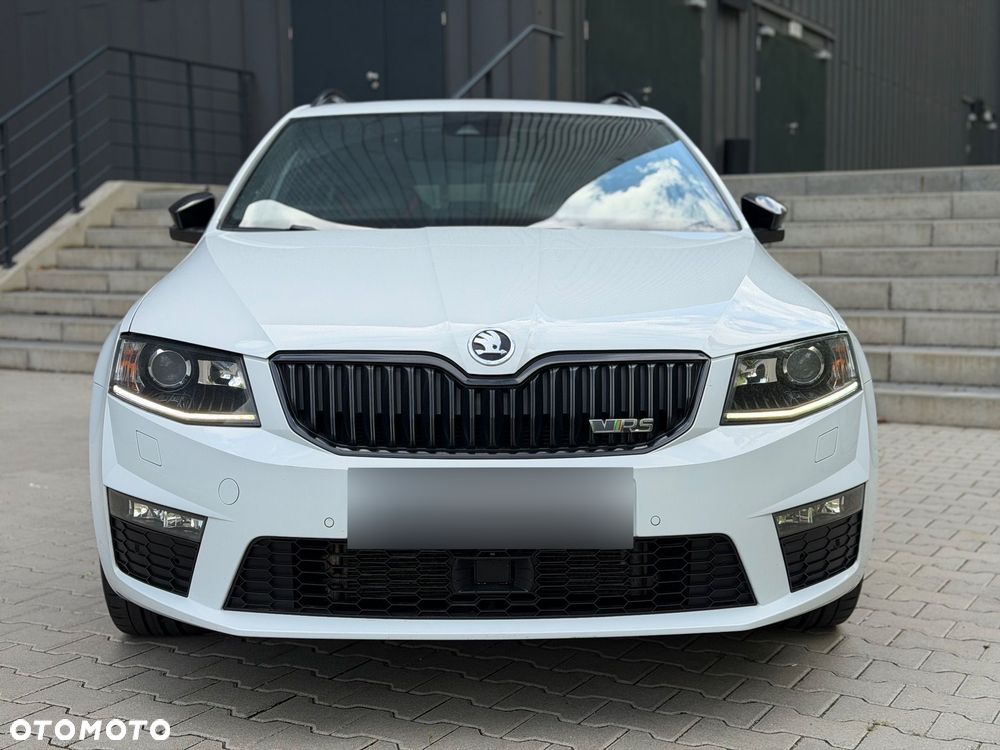 Skoda Octavia 2.0 TDI DSG RS - 2