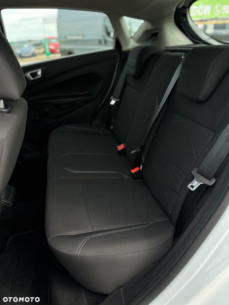 Ford Fiesta 1.0 EcoBoost Titanium X - 24