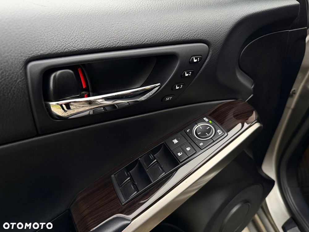 Lexus IS 300h Prestige - 18