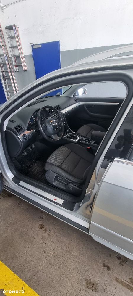 Audi A4 Avant 2.0 TDI DPF quattro - 7