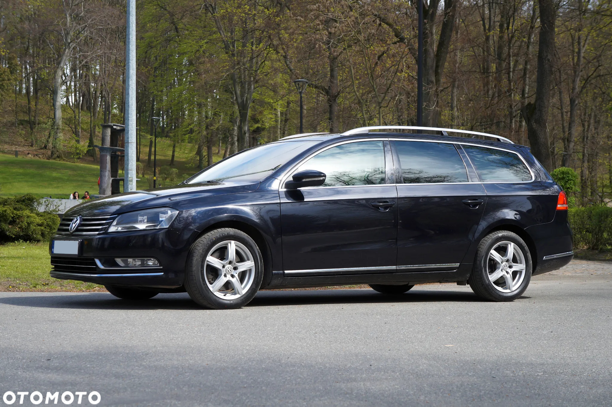 Volkswagen Passat - 2