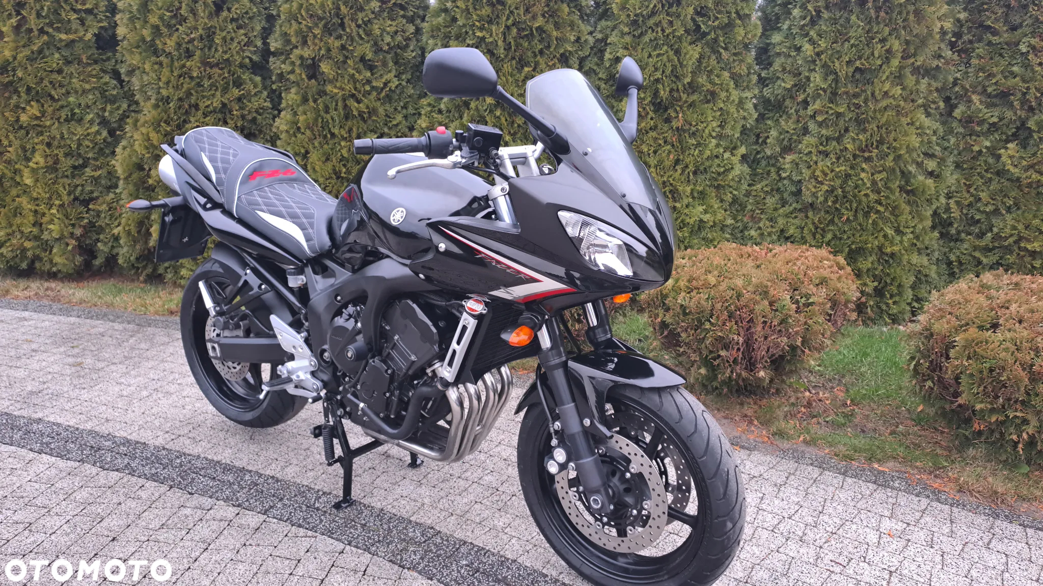 Yamaha FZ - 4