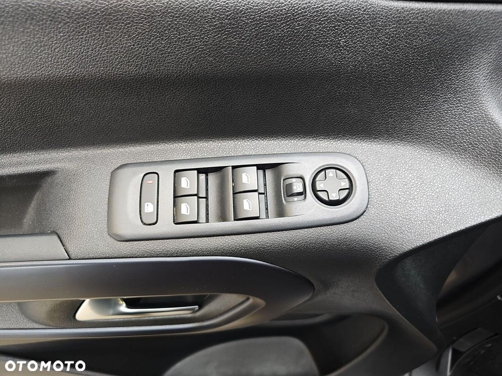 Peugeot Rifter 1.5 BlueHDI Allure Pack S&S - 19