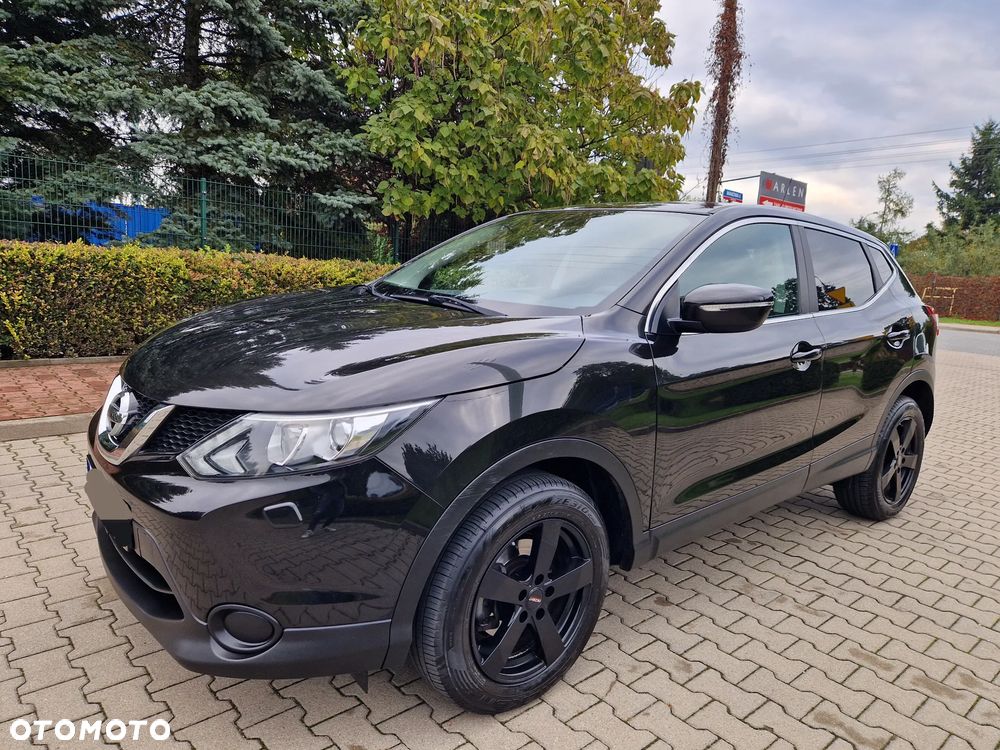 Nissan Qashqai - 1