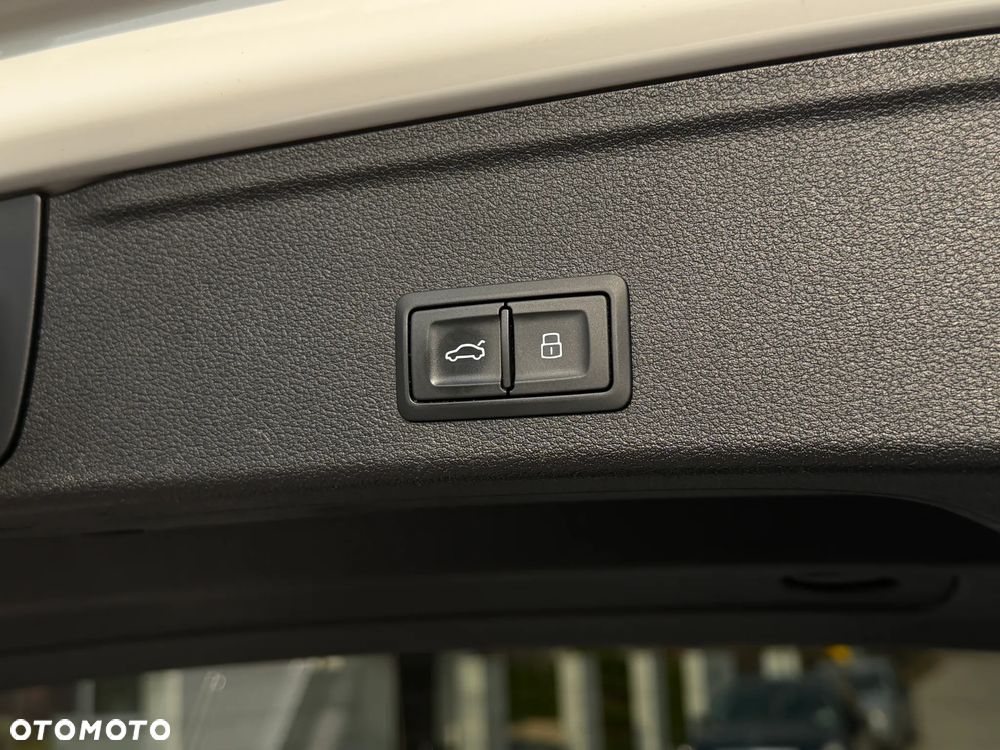 Audi A4 Avant 35 TFSI S tronic - 37