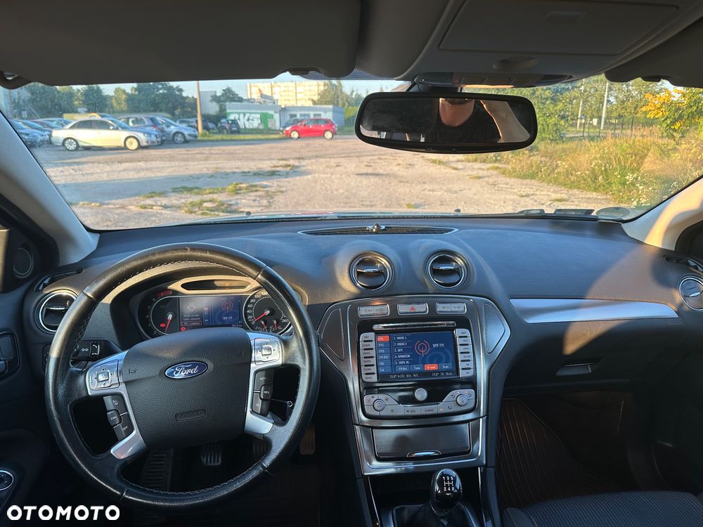 Ford Mondeo 2.0 Titanium - 19