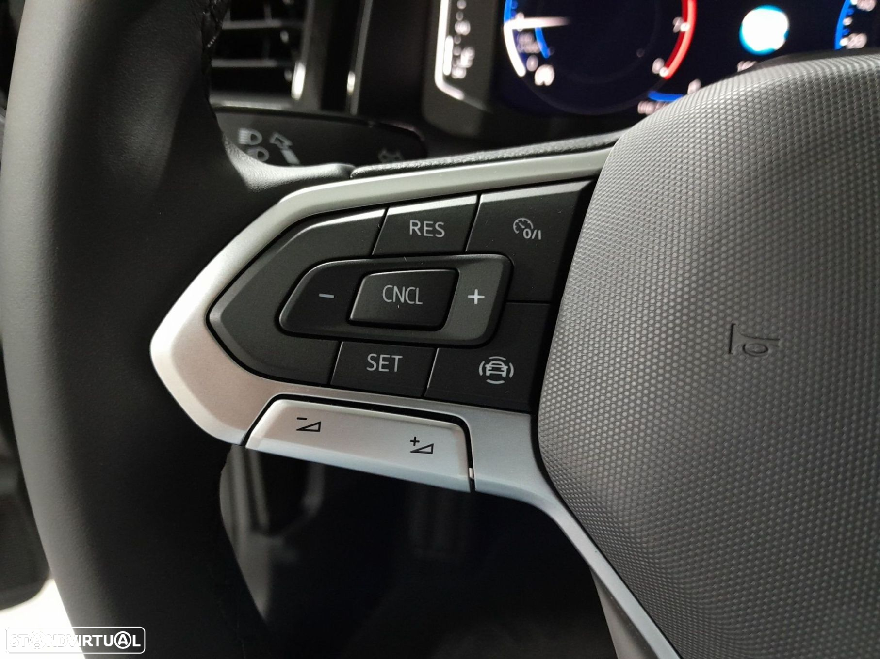 VW Polo 1.0 TSI Urban - 16
