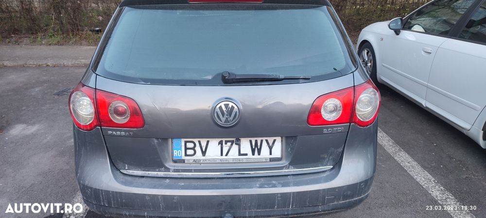 Volkswagen Passat Variant 2.0 TDI DPF DSG Sportline - 2