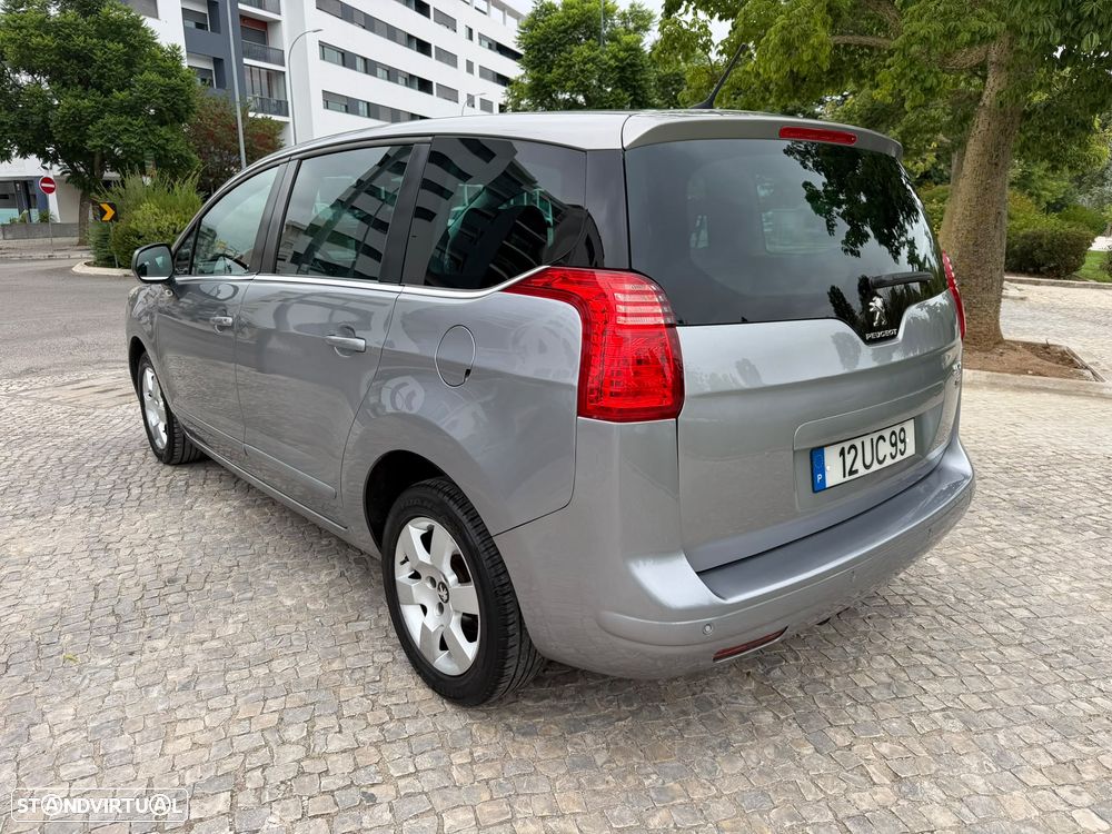 Peugeot 5008 - 14
