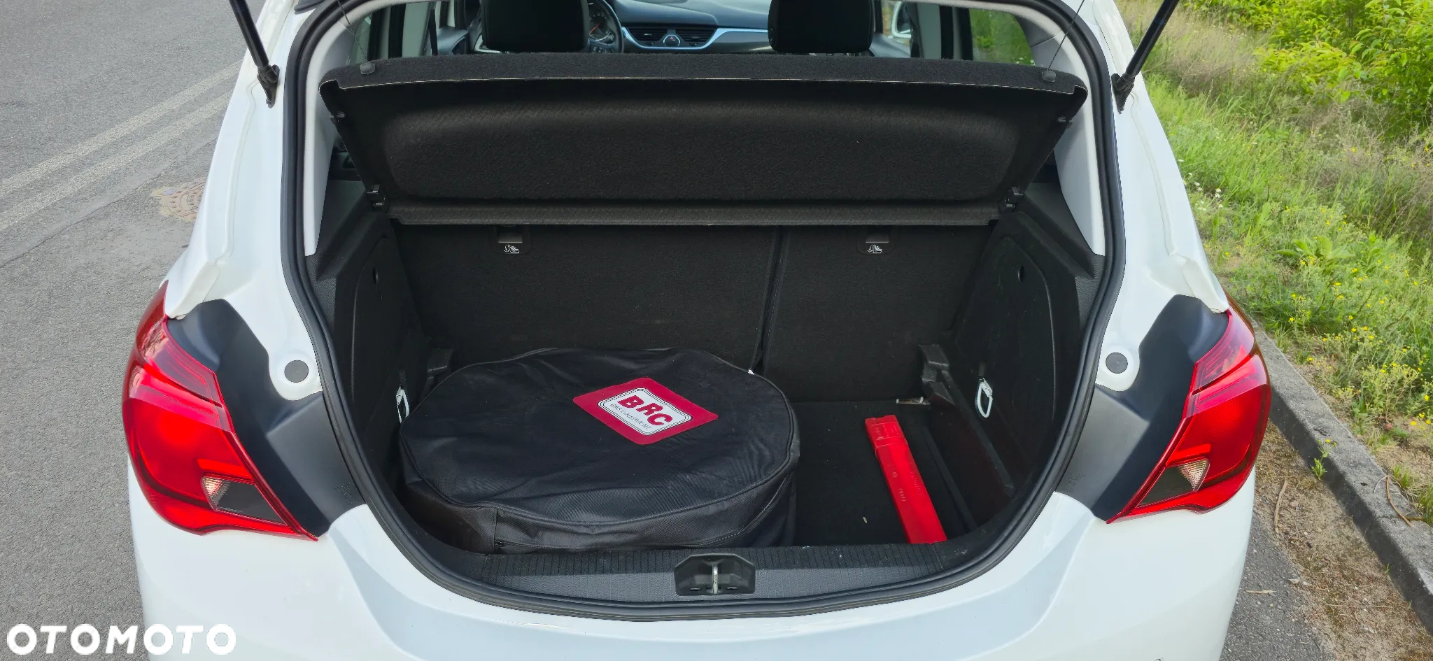 Opel Corsa 1.4 Cosmo - 13
