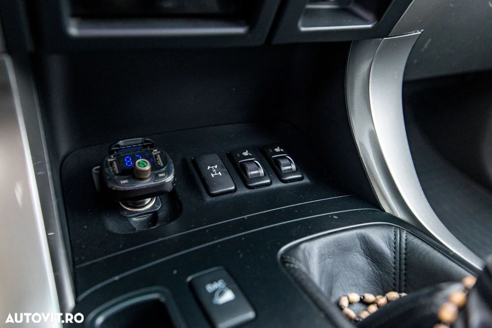 Toyota Land Cruiser - 26