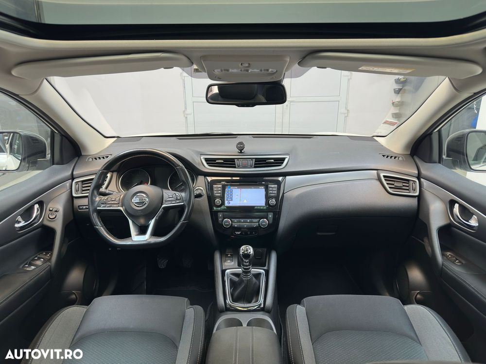 Nissan Qashqai 1.6 DCI N-Connecta - 9