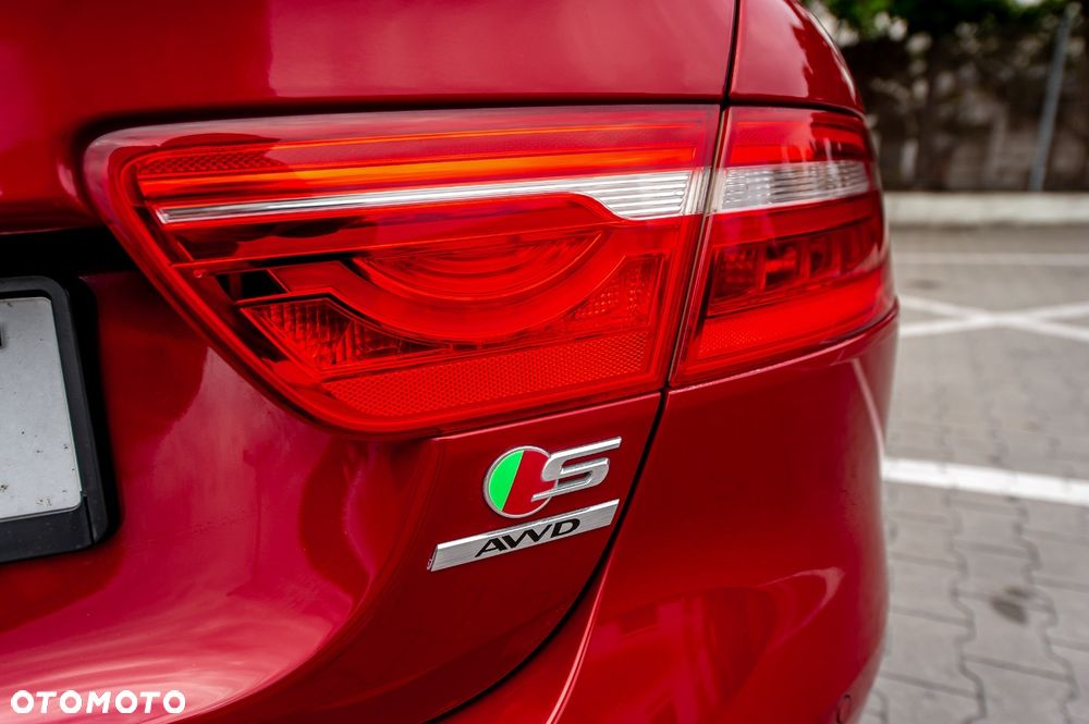Jaguar XE - 17