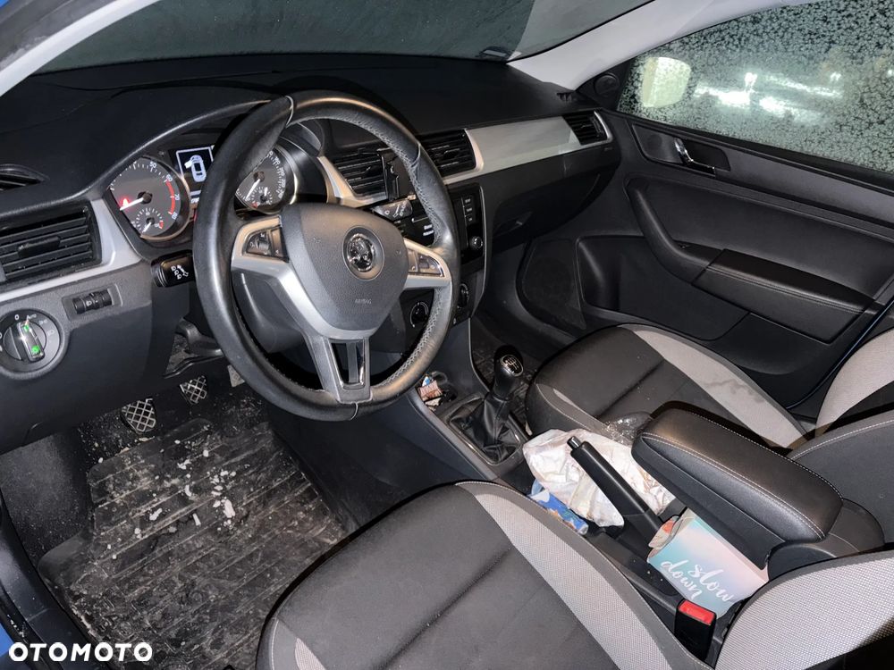 Skoda RAPID Spb 1.2 TSI Ambition - 14
