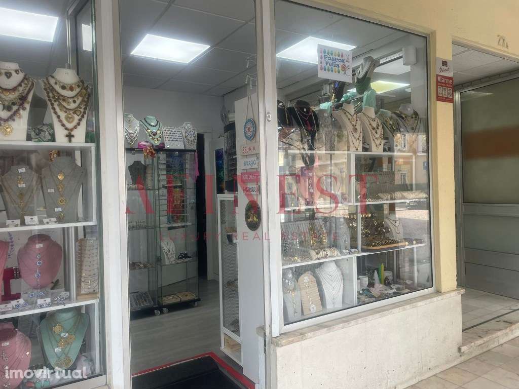 Loja 35m² no Centro da Caparica - Pronta a Entrar! - Grande imagem: 3/14