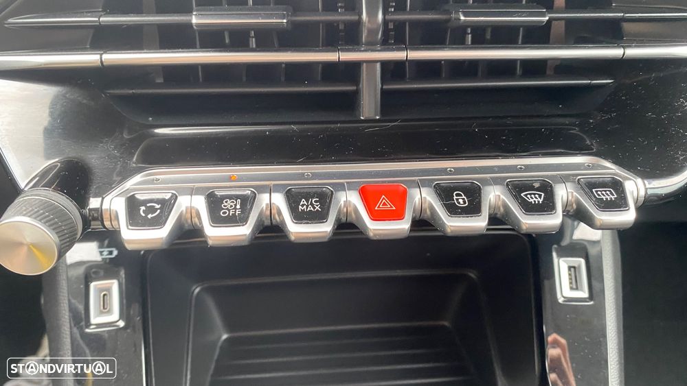 Peugeot 2008 1.5 BlueHDi Active Pack - 48