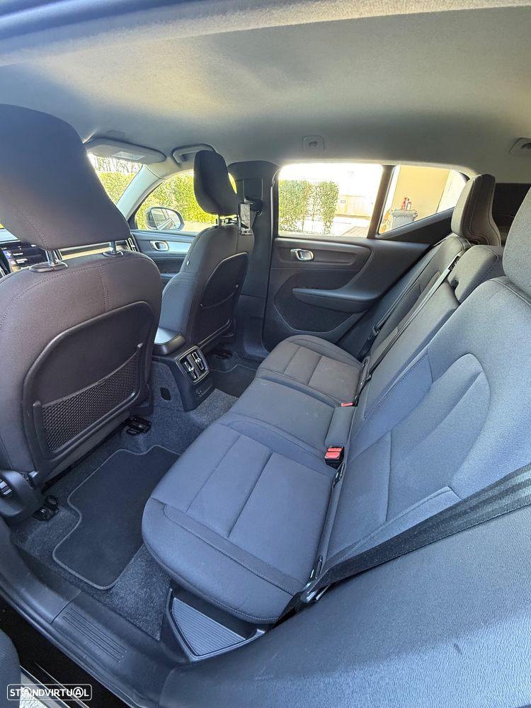 Volvo XC 40 1.5 T5 PHEV Momentum Plus - 10